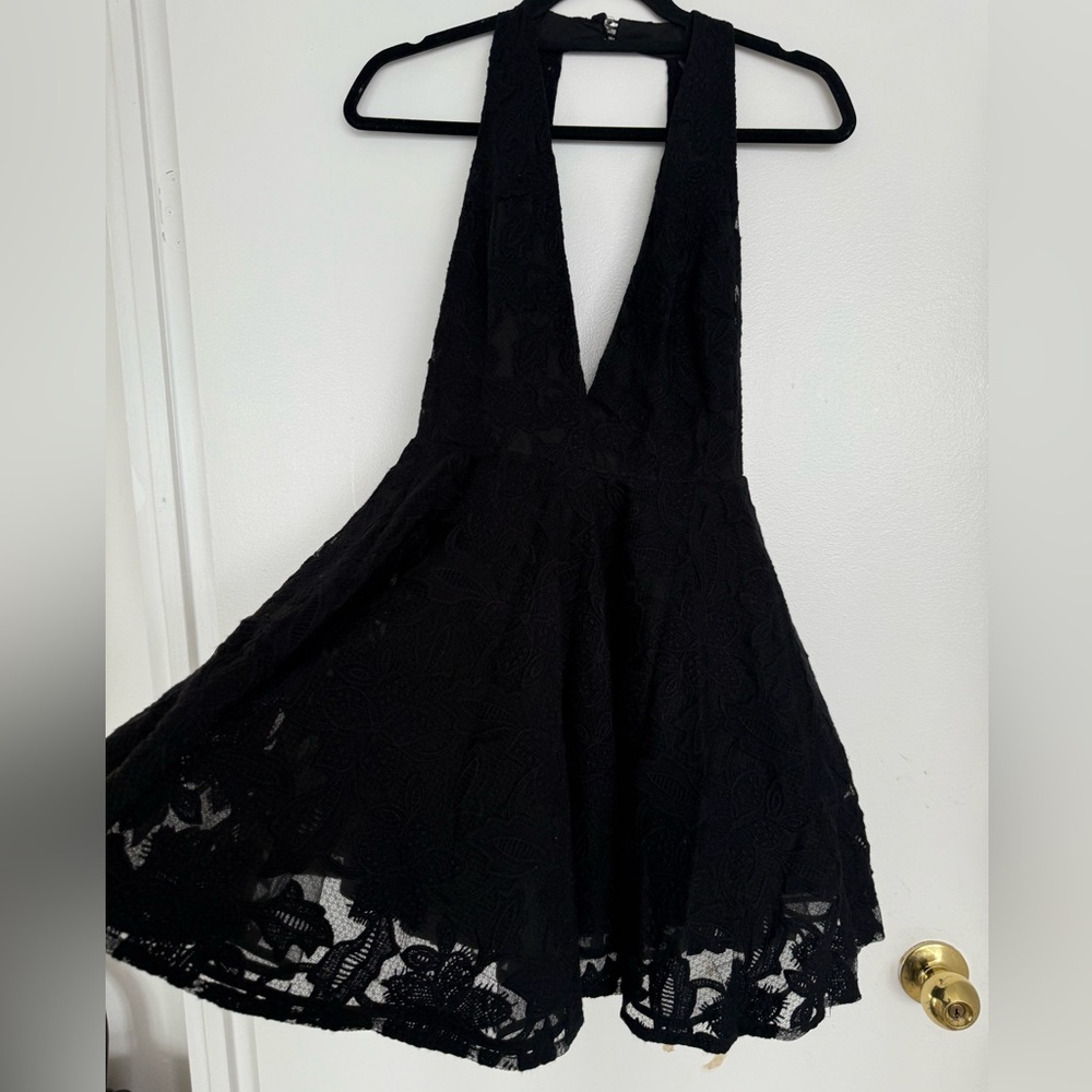 🛍️BEAUTIFUL BEBE DRESS WORN ONCE FOR A NEW YEARS EVE PARTY ORIGINALLY 380 - Picture 2 of 7
